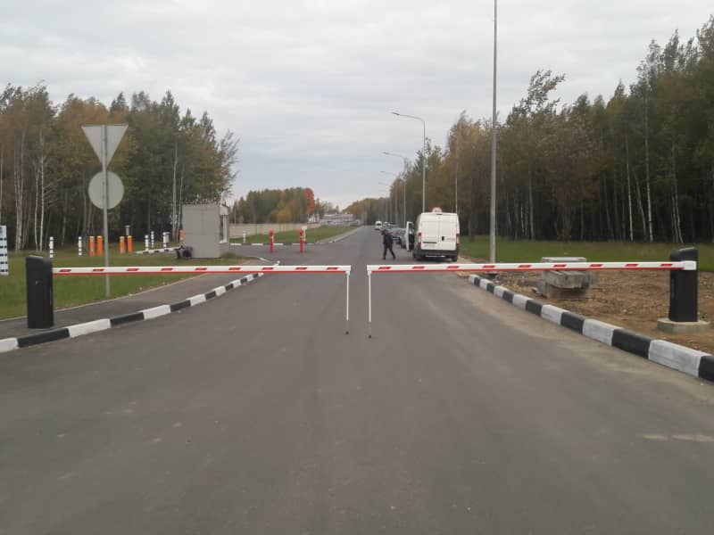 Шлагбаум DoorHan в Москве с установкой