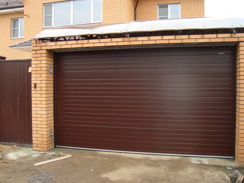 Секционные ворота DoorHan в Москве с установкой