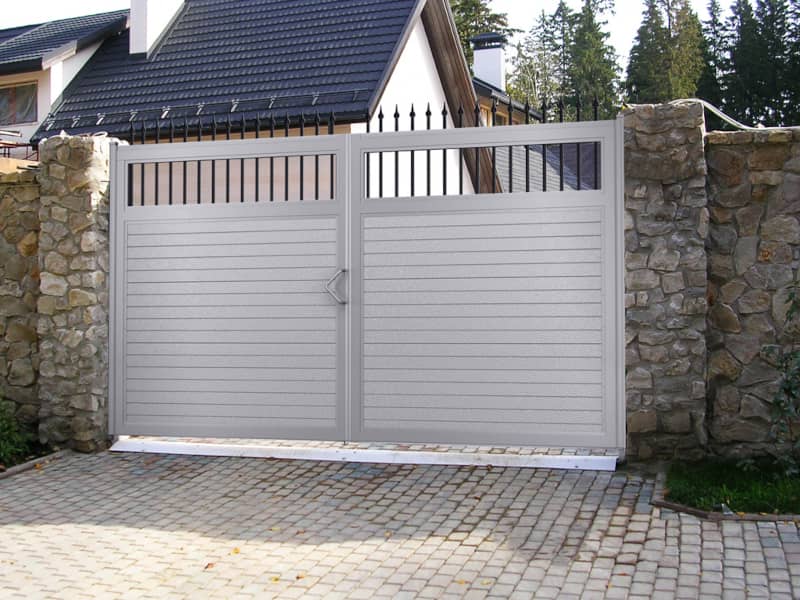 Уличные ворота DoorHan в Москве с установкой