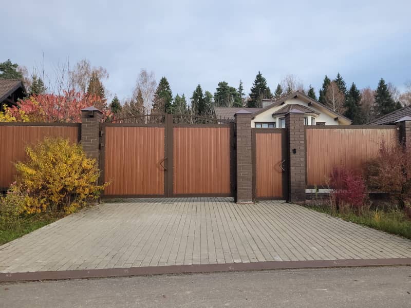 Уличные ворота DoorHan в Москве с установкой